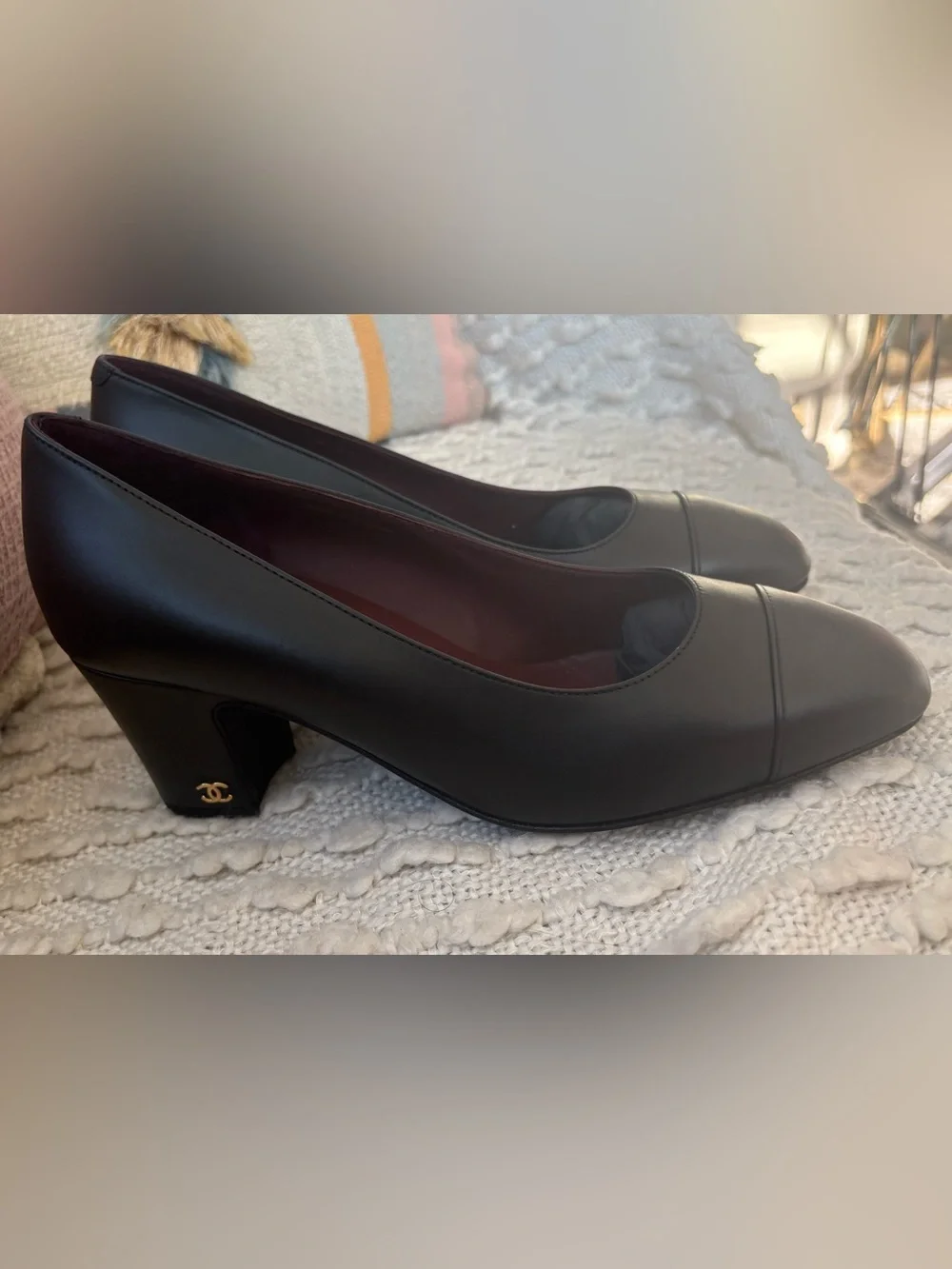 CHANEL UNIFORM•Chanel Black Cap-Toe Elegant Block Pumps w/ Signature Gold CC